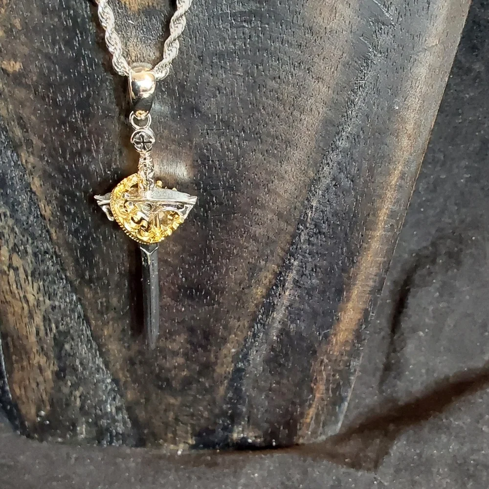 MEN'S 2‎ TONE CROWN SWORD PENDANT 24